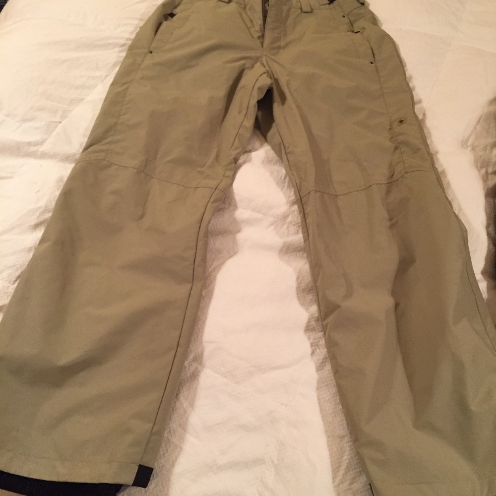 Snowboard pants
